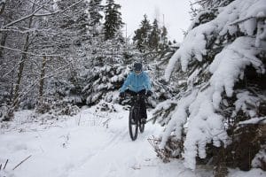 Lire la suite à propos de l’article Comment faire du vélo sur la neige ?