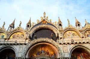 Lire la suite à propos de l’article 11 des plus belles cathédrales d’Europe