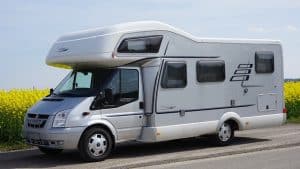 Lire la suite à propos de l’article Voyager sur la route en tiny house mobile ou camping car : prévoir les aléas !
