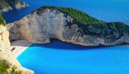 Croisière dans les îles grecques : quelles sont les îles à  visiter en priorité ?