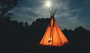Lire la suite à propos de l’article Comparatif des meilleurs teepees de camping