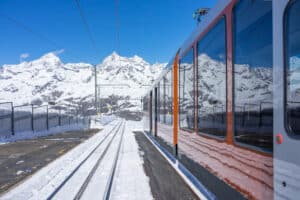 Lire la suite à propos de l’article Découvrez comment vous rendre à Tignes et Val-d’Isère de manière écologique !