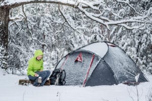 Lire la suite à propos de l’article Nuit très froide au camping : les bons réflexes dans la tente !