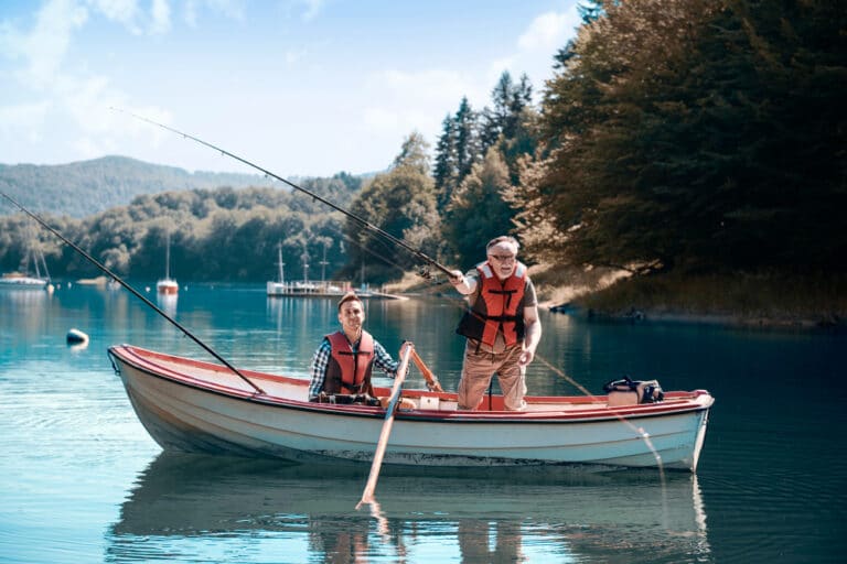 Les 5 accessoires indispensables pour pêcher depuis un bateau